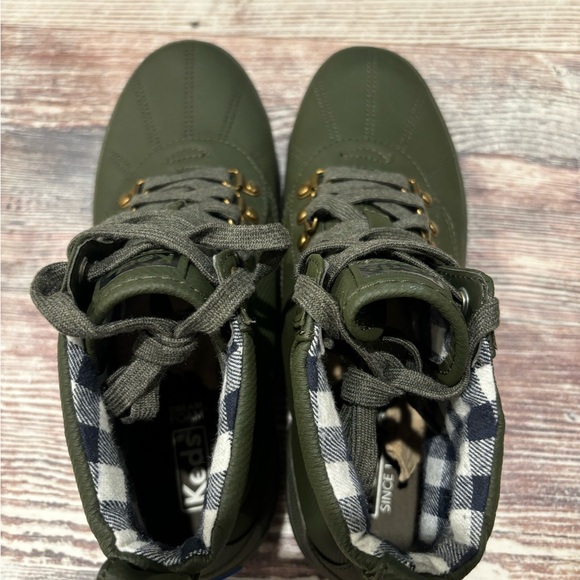KEDS Scout water resistant, duck outdoor, green boots. Sz 8.5. - Picture 7 of 8